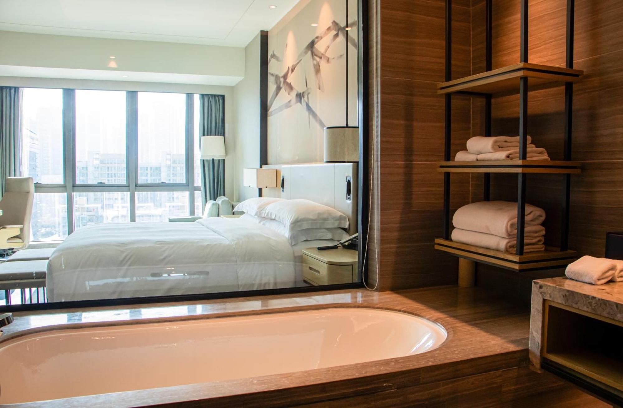 Doubletree By Hilton Hotel Shenzhen Longhua, Near Huawei, Foxcnn, Shenzhen North Railway, Uniwalk & Uniworld Shopping Mall, Sam'S Club Kültér fotó