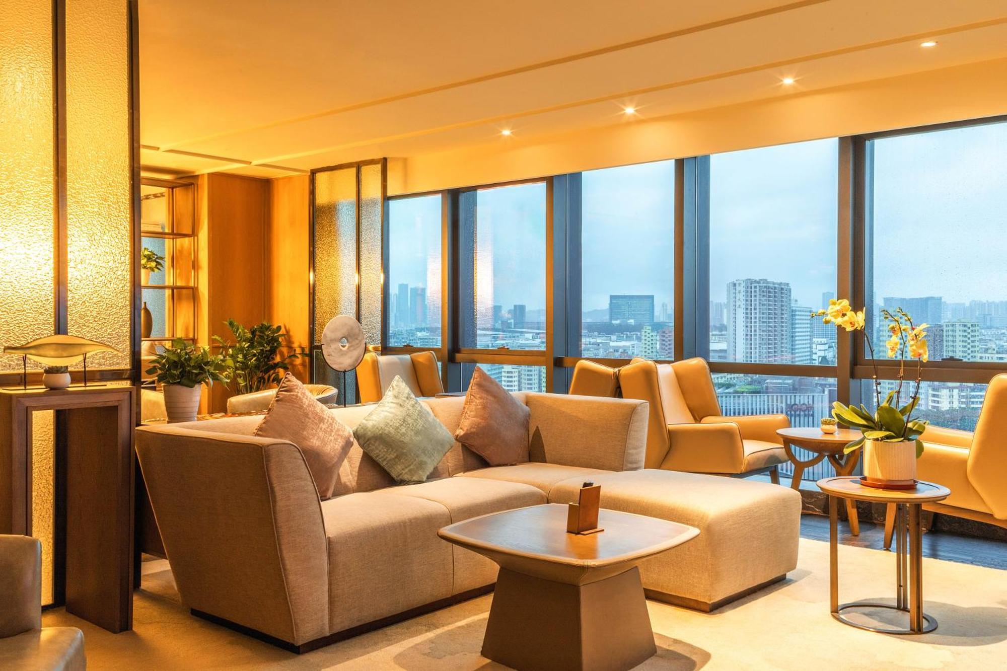 Doubletree By Hilton Hotel Shenzhen Longhua, Near Huawei, Foxcnn, Shenzhen North Railway, Uniwalk & Uniworld Shopping Mall, Sam'S Club Kültér fotó
