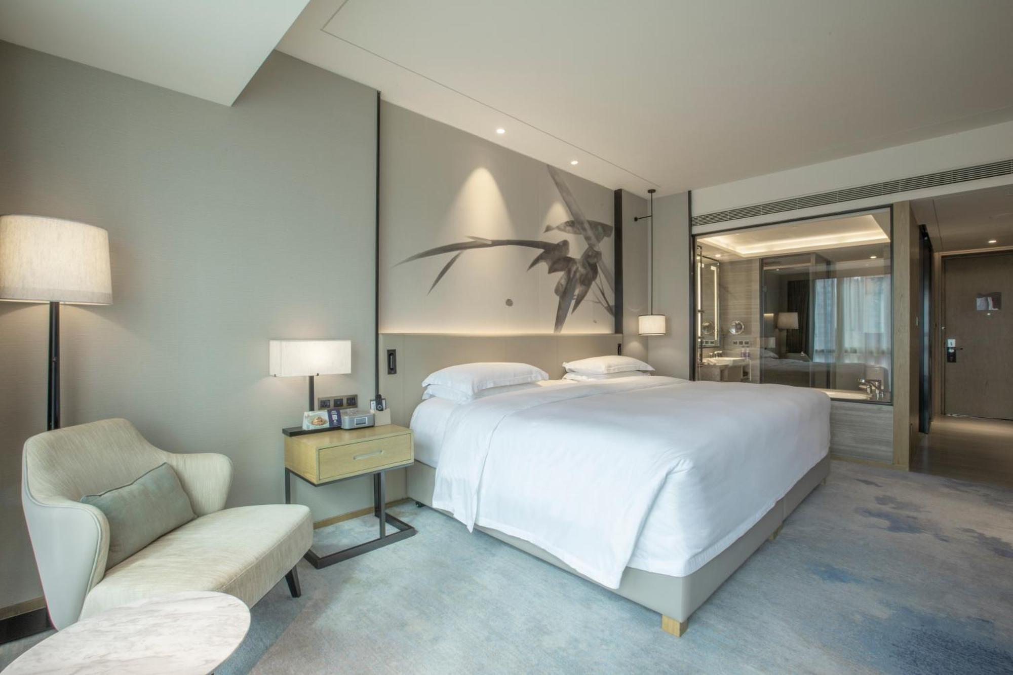 Doubletree By Hilton Hotel Shenzhen Longhua, Near Huawei, Foxcnn, Shenzhen North Railway, Uniwalk & Uniworld Shopping Mall, Sam'S Club Kültér fotó