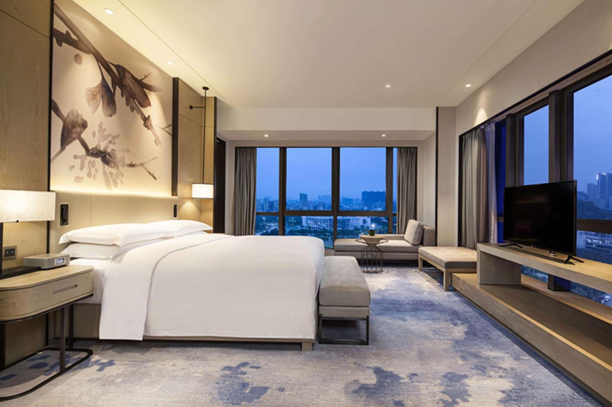 Doubletree By Hilton Hotel Shenzhen Longhua, Near Huawei, Foxcnn, Shenzhen North Railway, Uniwalk & Uniworld Shopping Mall, Sam'S Club Kültér fotó