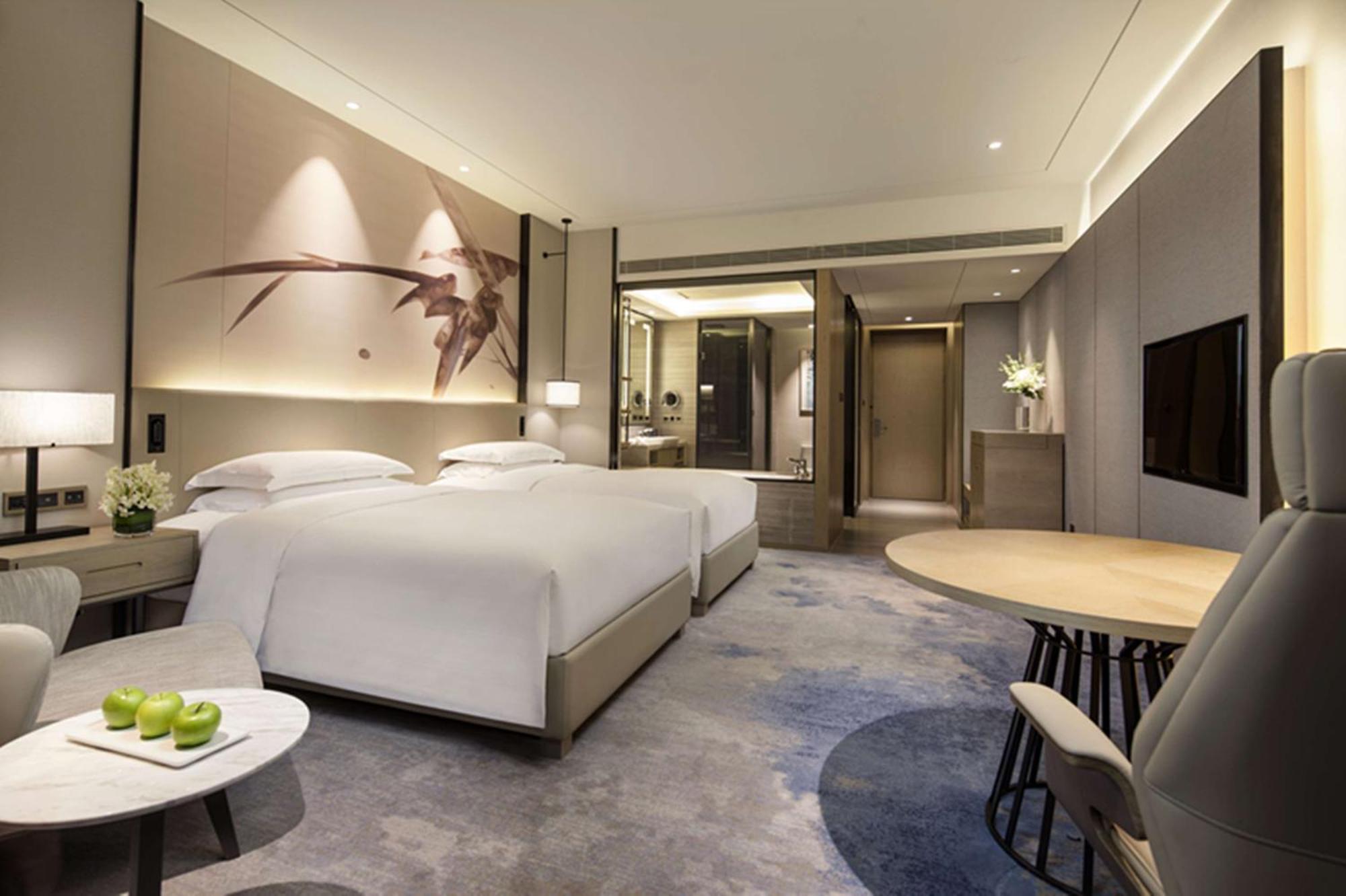 Doubletree By Hilton Hotel Shenzhen Longhua, Near Huawei, Foxcnn, Shenzhen North Railway, Uniwalk & Uniworld Shopping Mall, Sam'S Club Kültér fotó