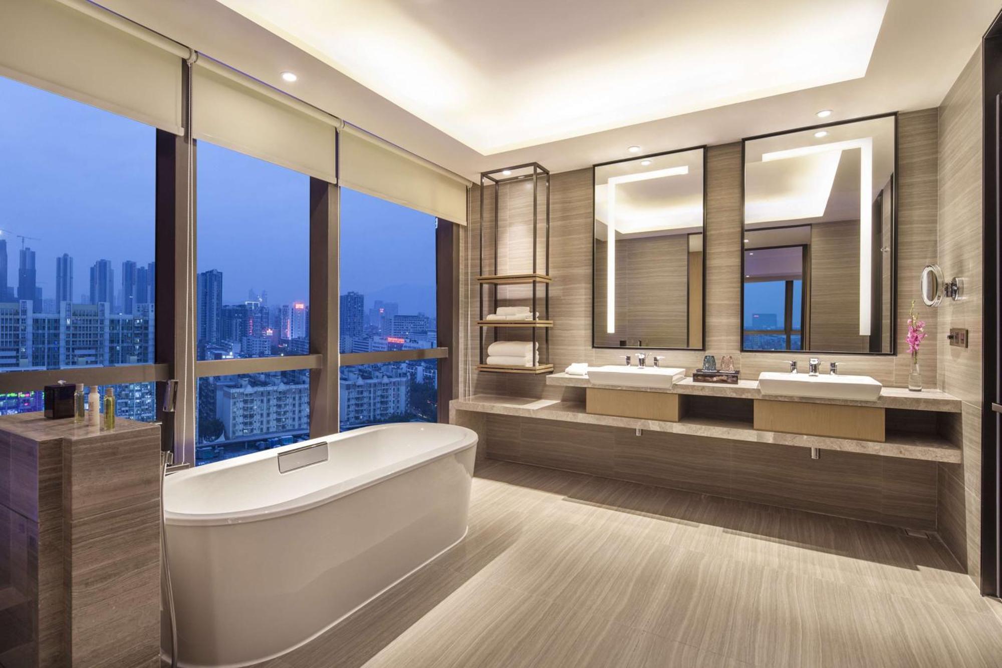 Doubletree By Hilton Hotel Shenzhen Longhua, Near Huawei, Foxcnn, Shenzhen North Railway, Uniwalk & Uniworld Shopping Mall, Sam'S Club Kültér fotó